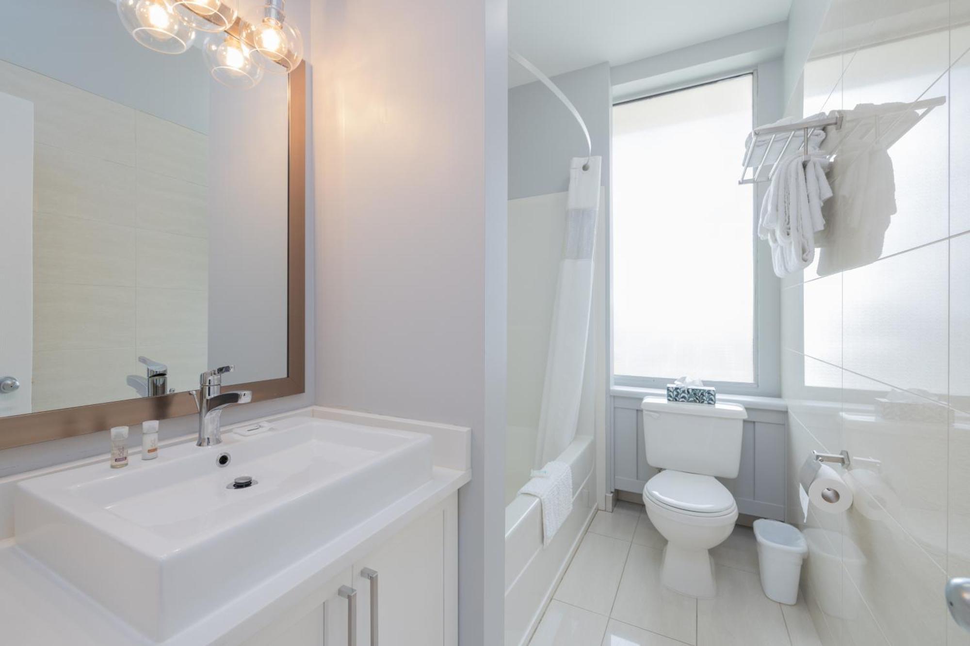 Obasa Suites @ The Hamilton Regina Exterior photo
